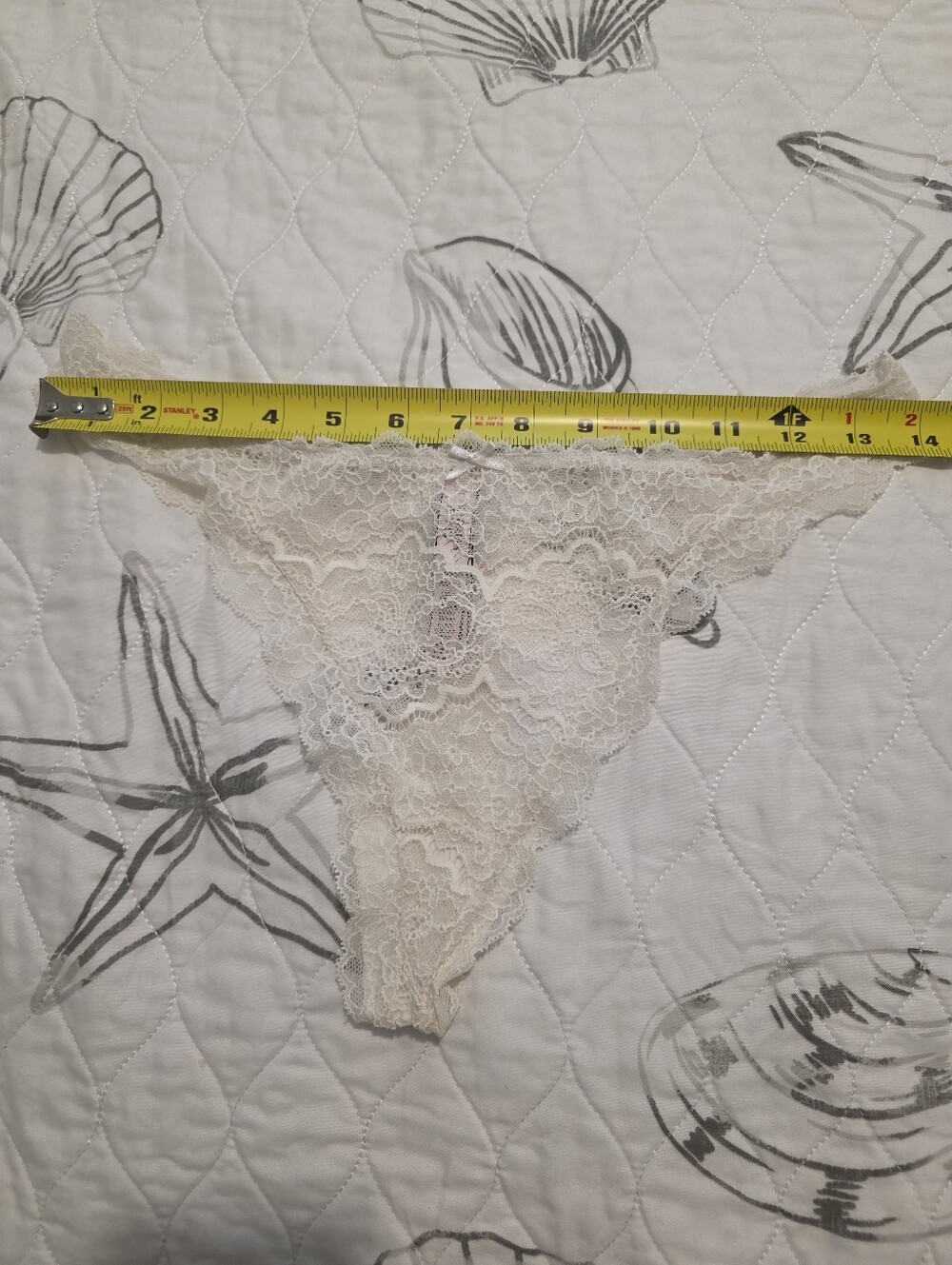 Victoria's Secret Lace Thong Panty in Light Beige